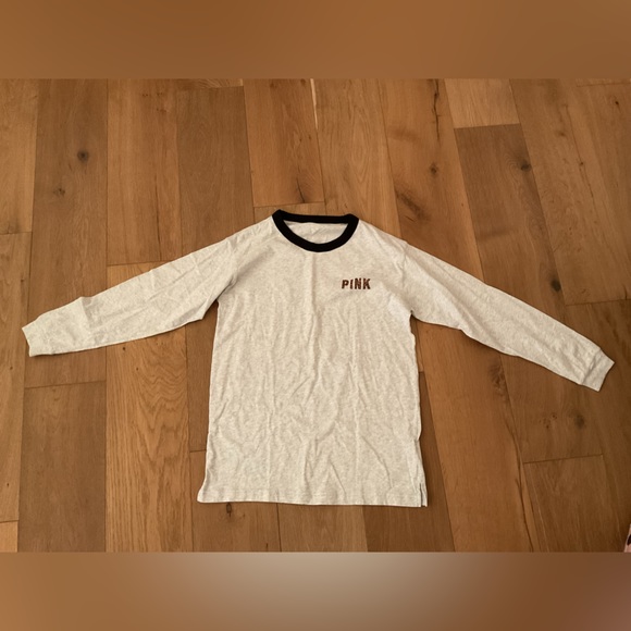 Victoria’s Secret PINK long sleeve - Picture 2 of 2